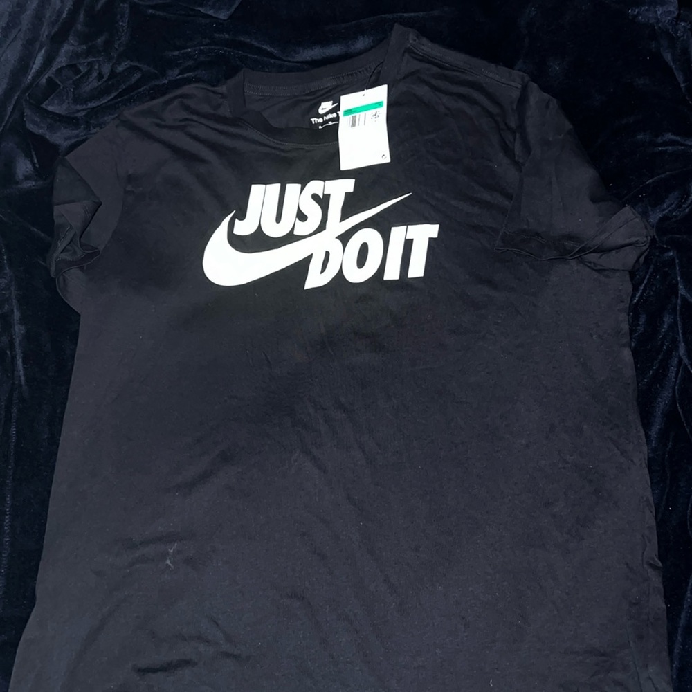 Men’s Nike tshirt